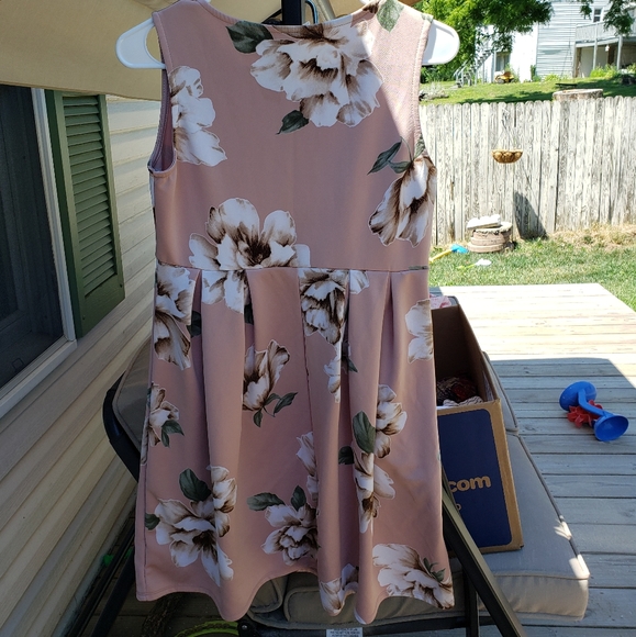 Maternity dress - Picture 6 of 6